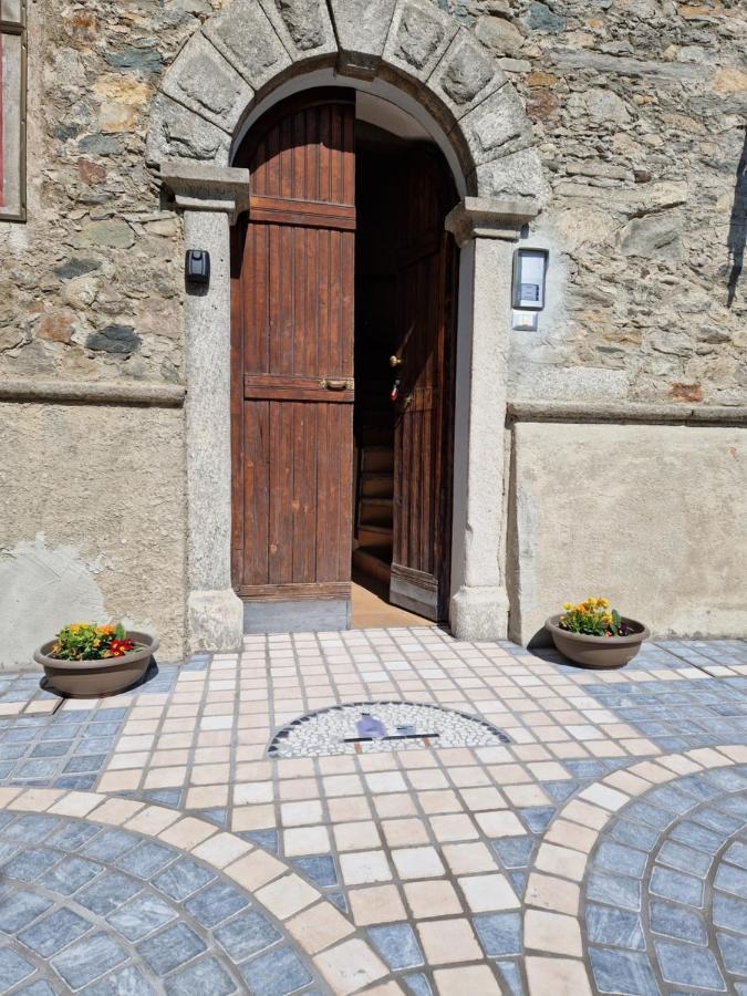 Il Torrino Lägenhet Golasecca Exteriör bild
